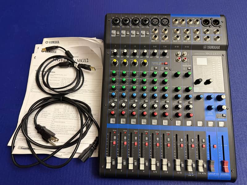 Yamaha MG12XU 12-channel Mixer with USB and Effects image 1