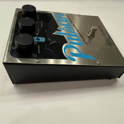 Electro Harmonix Original Pulsar Variable Shape Tremolo EHX Guitar Effect Pedal image 5