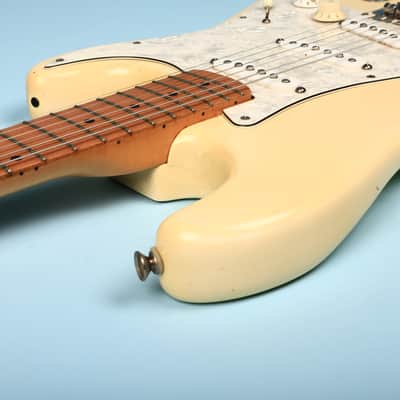 1992 Squier MIK Stratocaster Korea Off-White Maple Neck image 16
