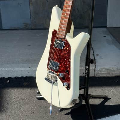 Used Ernie Ball Music Man Albert Lee Signature HH Tremolo White with Case *Refin image 6