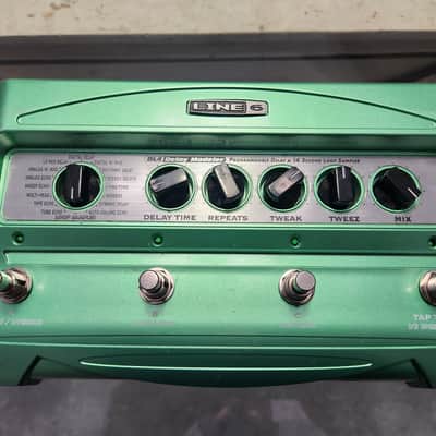 *Switch and LED Mods- Line 6 DL4 Delay Modeler 1999 - 2021 - Green image 2