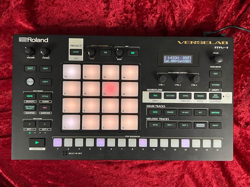 Roland Verselab MV-1