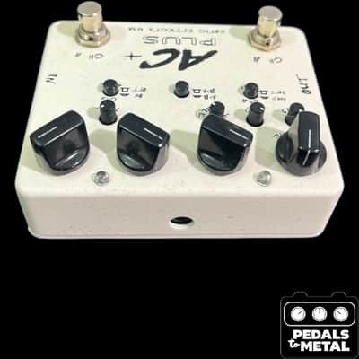 Xotic AC Plus 2010s - White - X18914 image 2