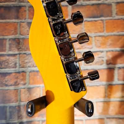 Fender 2022 American Vintage II '77 Telecaster Custom Rosewood Fretboard Olympic White image 5