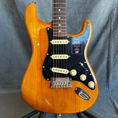 Fender American Professional II Stratocaster®, Roasted Pine, Rosewood FB - Free Shipping 🇨🇦 🇺🇸 image 2