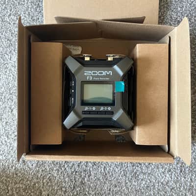 Zoom F3 Compact Field Recorder 2022 - Present - Black image 2