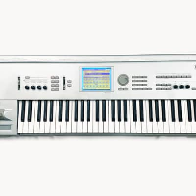 KORG Triton Classic 61 Synthesizer Workstation Made in JAPAN. Good Condition. Works Great !... image 1
