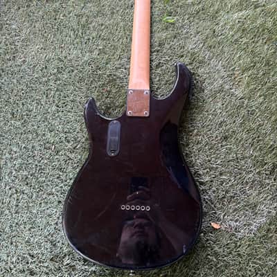 Peavey Rockmaster electric guitar w/ tuner and preamp image 3