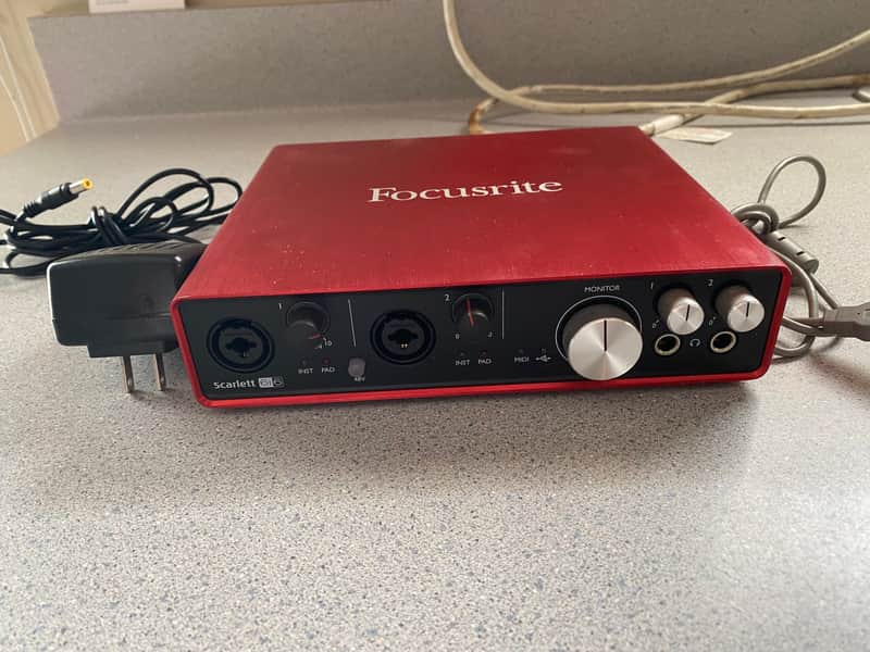 Focusrite Scarlett 6i6 2nd Gen USB Audio Interface 2016 - 2018 - Red / Black image 1