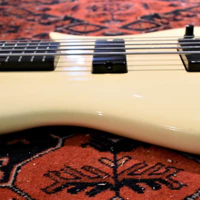 1991 Steinberger XQ-25 Five string bass 5 White Free Shipping | Reverb