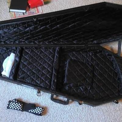 Peavey PXD Twenty Three-II black satin/matte active guitar & custom case *$reduced! image 7