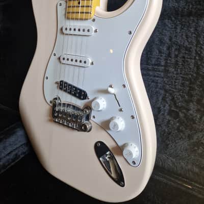 G&L Legacy Tribute 2024 Vintage White image 4