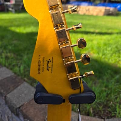 Squier 60th Anniversary Classic Vibe Stratocaster 2014 - Aztec Gold image 4