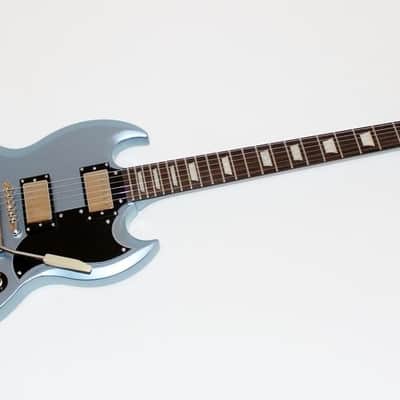 Epiphone Limited-Edition G-400 Deluxe Electric Guitar w/ Maestro Vibrato Tailpiece image 1