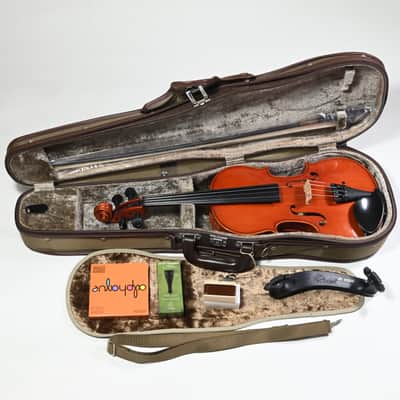3/4 Suzuki Violin No. 330 (Intermediate), Nagoya, Japan - Full Outfit image 3