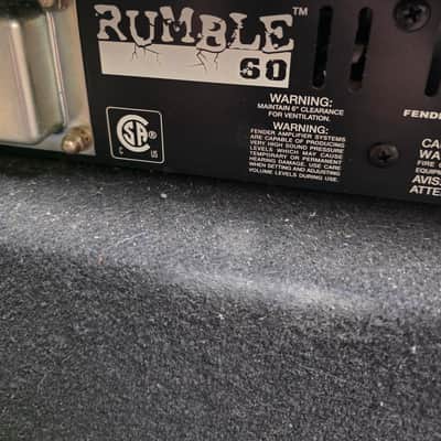 Fender Rumble 60 bass amp (loud static sound) image 4