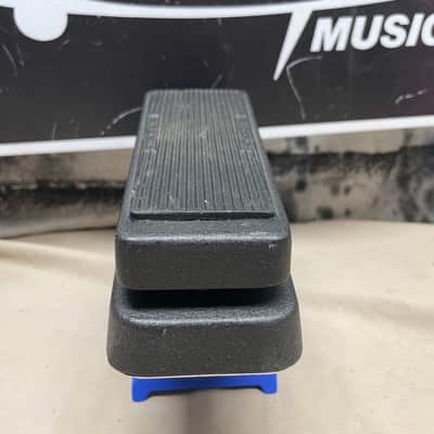 Dunlop JH-1 Jimi Hendrix Signature Model Wah Wah Pedal - missing battery cover image 3