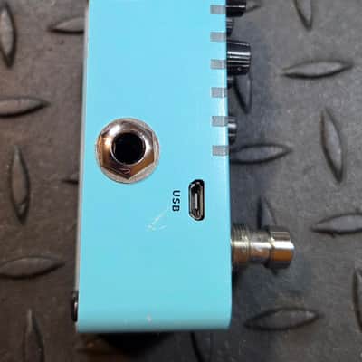 Mooer E7 Synth 2020 - Blue Synthesizer image 5