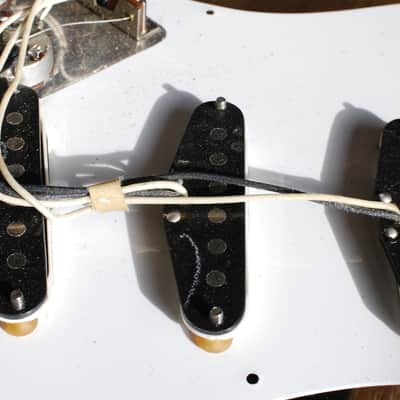 Squier Stratocaster 57' RI 1982 JV Japan Export 3,17kg! USA Fullerton Black Bobbins PUs 100% orig ! image 9