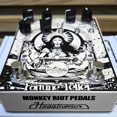 Monkey Riot/Haggtronix Fortune Teller 2025 - w/box Serial #009, Free UK Shipping! image 4