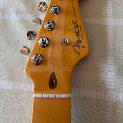 Fender American Pro Classic Stratocaster Pro loaded Maple neck. - Satin Maple image 2