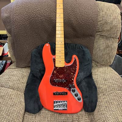 Fender Jazz Player Plus V 2021 - Fiesta Red image 2