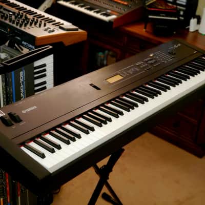 MUST SEE!!! YAMAHA S-08 STAGE PIANO FULLY INSPECTED/SERVICED IN AMAZING CONDITION!