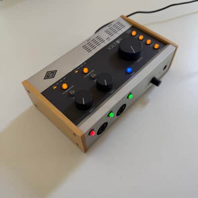 Universal Audio Volt 476 USB-C Audio Interface 2021 - Present - Tan / Gray image 4