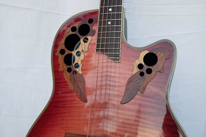 Ovation Celebrity Deluxe CC-268 1994 Wineburst w/original