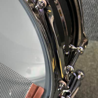 Ludwig 5.5x14" Universal Model Snare Drum - Black Brass image 14