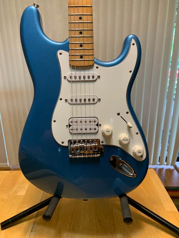 Squier Standard Fat Stratocaster Maple Fretboard 1998 MIM - Lake Placid Blue image 1