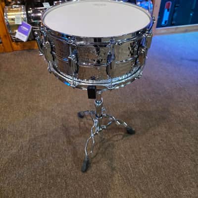 Ludwig Supraphonic Hammered LM402KT 6.5 x 14-inch Snare Drum - Chrome image 1