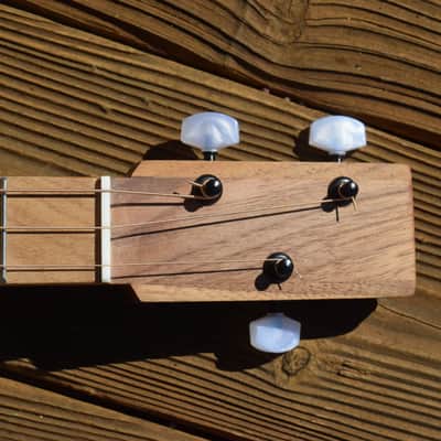 Cigar box guitar, 3-string guitar, cbg image 7