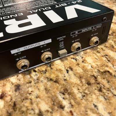 Behringer Virtualizer DSP 1000 2000s - Silver image 4