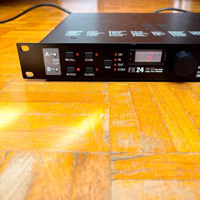 LEM FX-24 Multi-effect Reverb Delay Box! Made in Italy in 1990s! With original printed manual! image 4