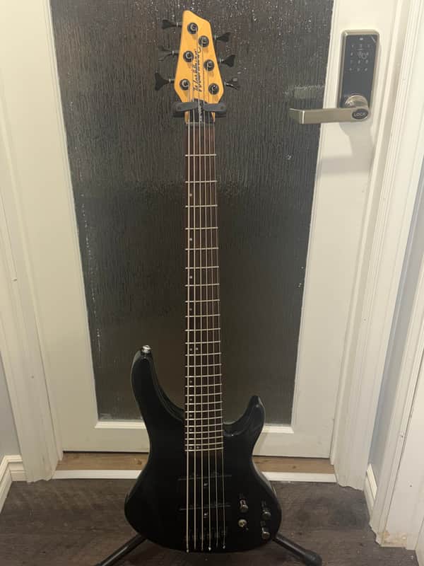 Washburn XB-600 bantam series 2004 - Black image 1