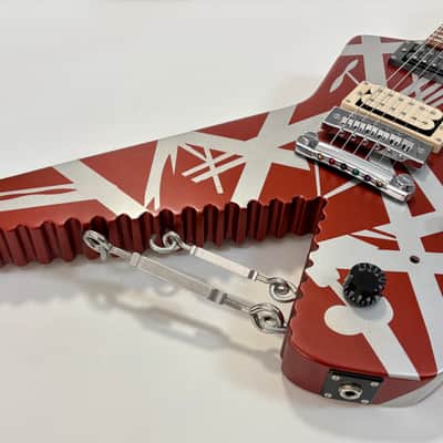 EVH Shark 2019 Burgundy/Silver Stripes image 4