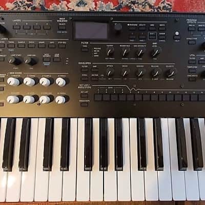Korg Wavestate Wave Sequencing Synthesizer
