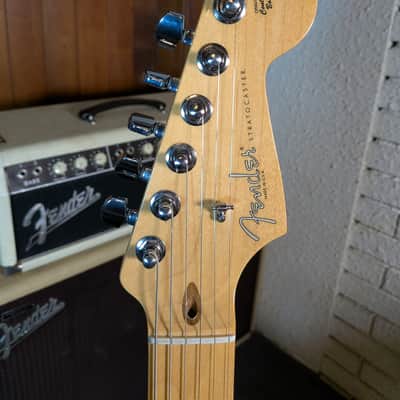 Fender American Standard HSS Stratocaster w/Case - 3-Color Sunburst (2011) image 6