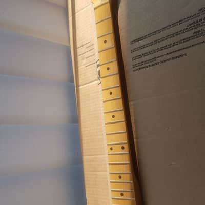 90's FENDER STRATOCASTER MAPLE NECK 50's V SHAPE! image 7