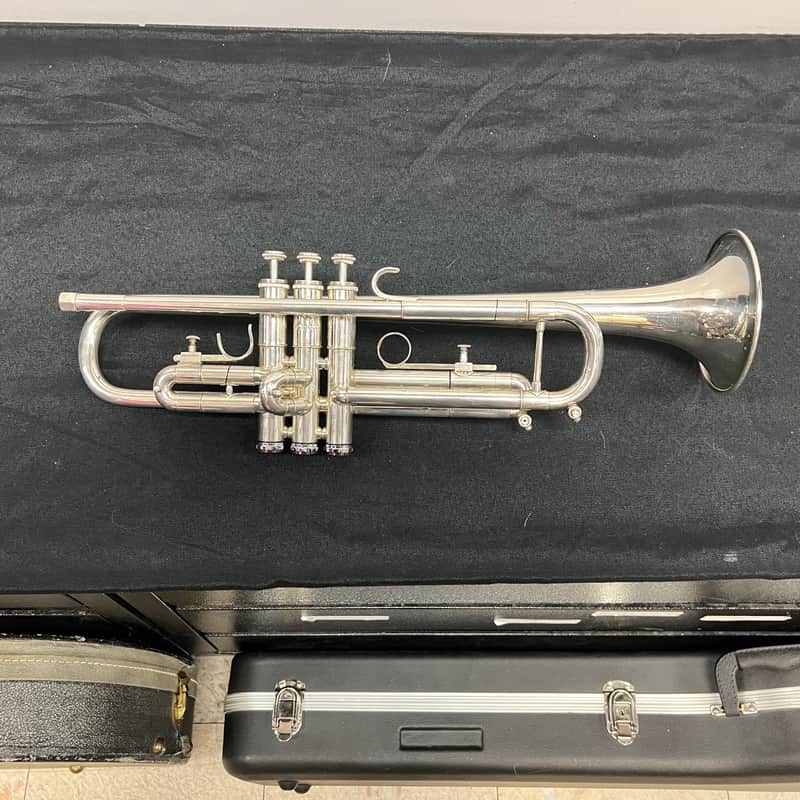 Vintage Getzen Eterna Severinsen Large Bore Silver Bb Trumpet with