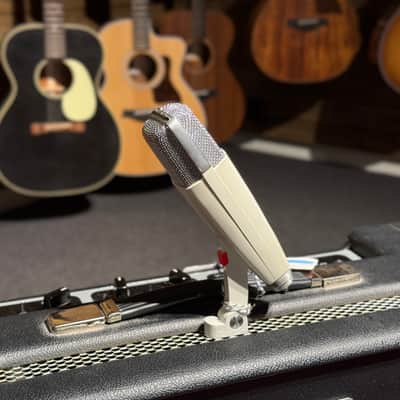 Sennheiser MD 421-N Cardioid Dynamic Microphone 1960s - 1980s - White image 1