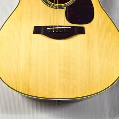 Yamaha LL6 Jumbo Acoustic/Electric Guitar - Natural image 3