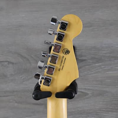 Fender American Professional II Stratocaster Left-Handed with Rosewood Fretboard 3 Color Sunburst image 7