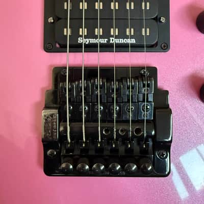 Jackson 1985 San Dimas Soloist - Bubblegum pink finish image 2