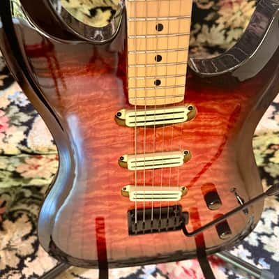 Godin Artisan ST-lll Limited Edition 2026 - Pale Red image 1