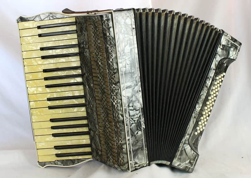 8202 - Slate Hohner Tone-Crest (Verdi I) Piano Accordion MM 34 48 image 1