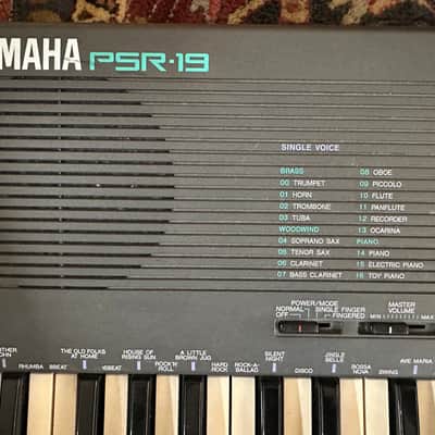 Yamaha PSR 19 image 3