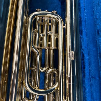 Yamaha YBB-105  3/4 tuba with case new condition ybb105 image 3