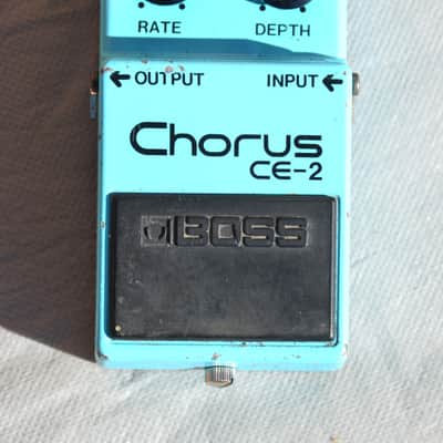 Boss CE-2 Chorus November 1980 (LONG DASH - SILVER SCREW) - Made in Japan - Black label image 2
